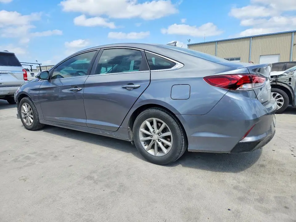 2018 HYUNDAI SONATA SE  