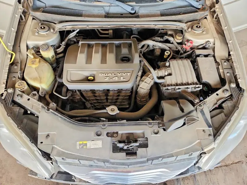 2013 CHRYSLER 200 LX  