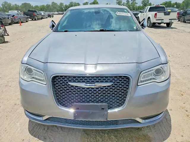 2017 CHRYSLER 300C   