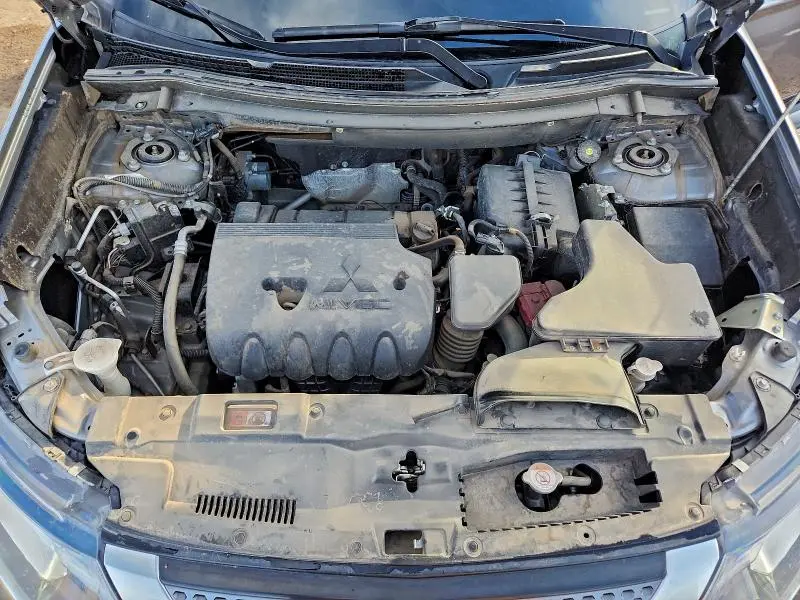 2019 MITSUBISHI OUTLANDER SE  