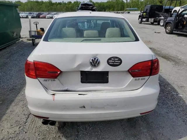 2011 VOLKSWAGEN JETTA SE
