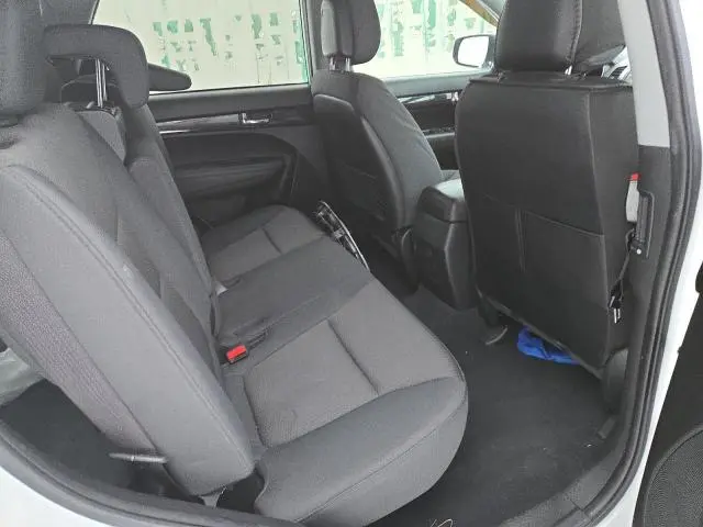 2012 KIA SORENTO BASE  