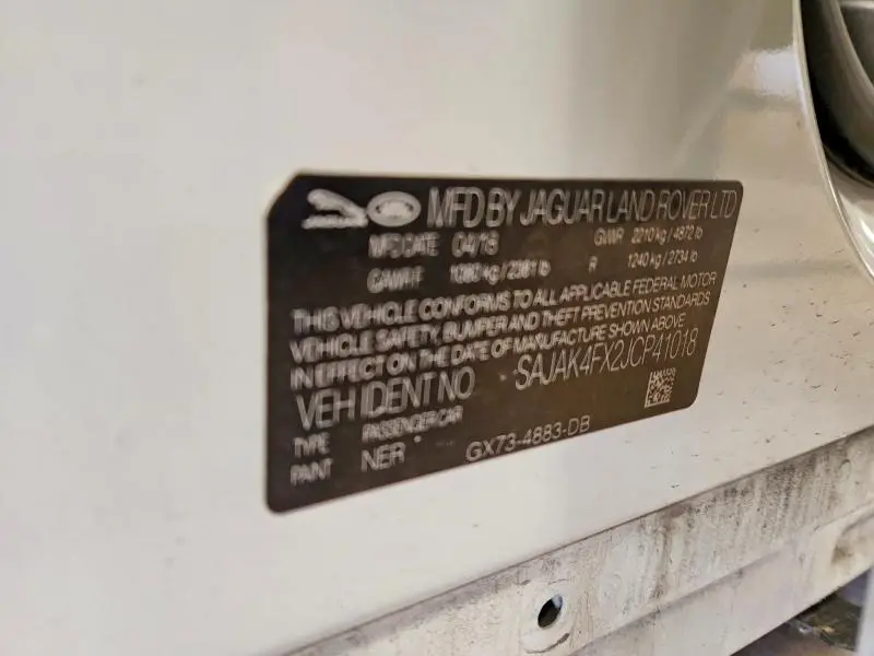 2018 JAGUAR XE PRESTIGE  