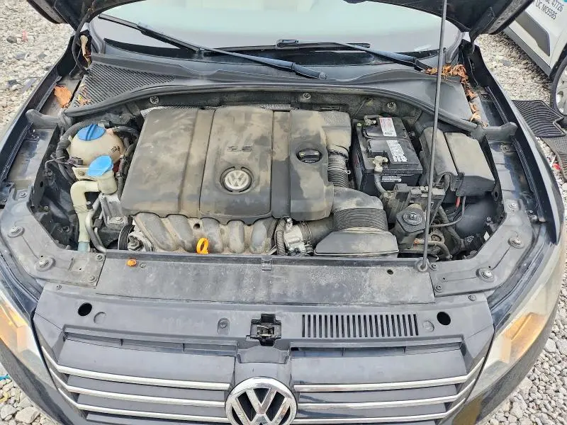 2012 VOLKSWAGEN PASSAT SE  