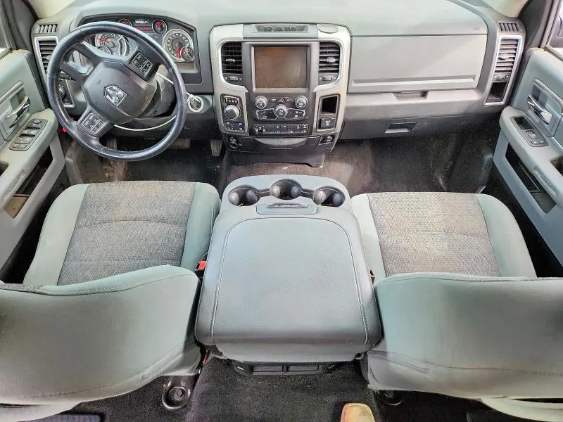 2014 RAM 1500 SLT  