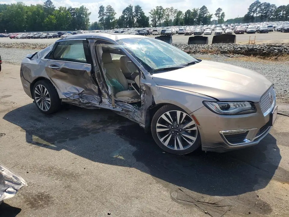 2020 LINCOLN MKZ RESERVE  