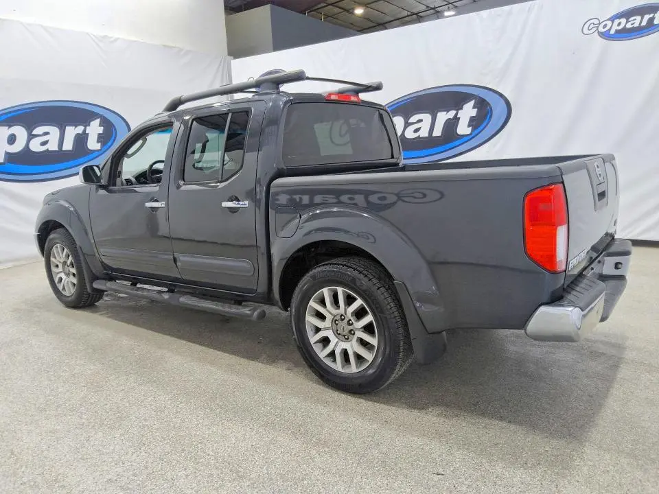 2010 NISSAN FRONTIER SE V6  
