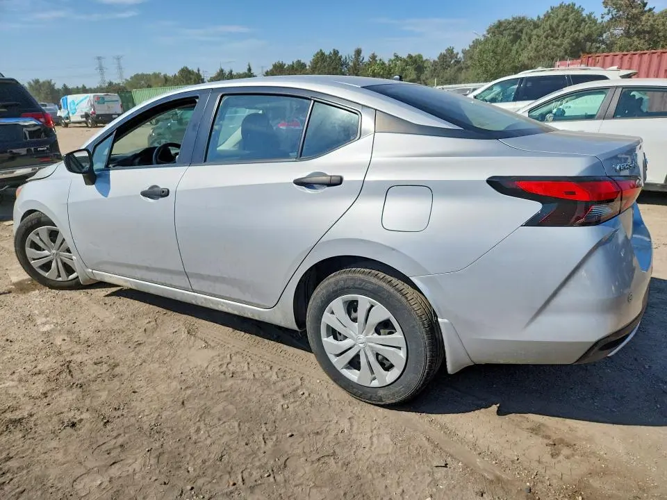 2020 NISSAN VERSA S  