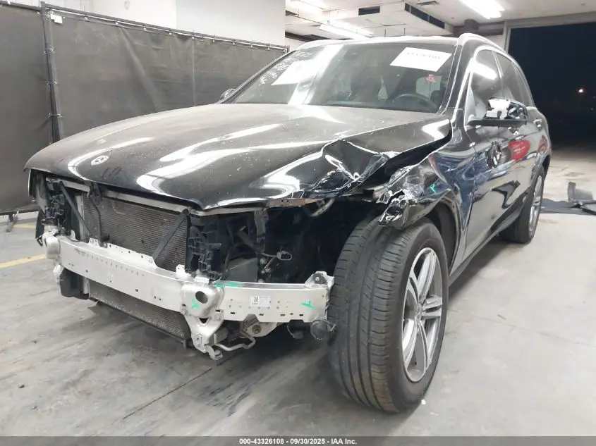 2021 MERCEDES-BENZ GLC 300 SUV