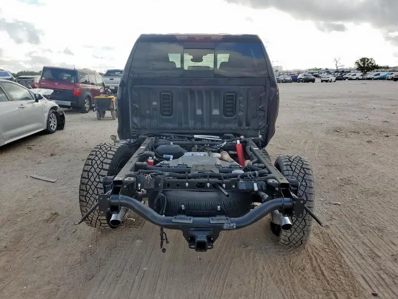 2025 GMC SIERRA K1500 AT4  
