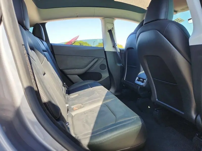 2025 TESLA MODEL Y   
