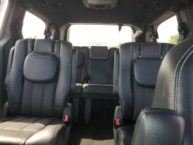 2014 CHRYSLER TOWN & COUNTRY S  