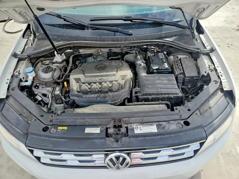 2018 VOLKSWAGEN TIGUAN SE  
