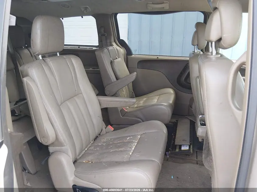 2013 CHRYSLER TOWN & COUNTRY TOURING-L