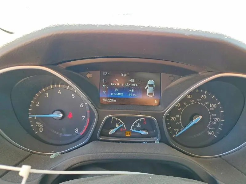 2015 FORD FOCUS SE  