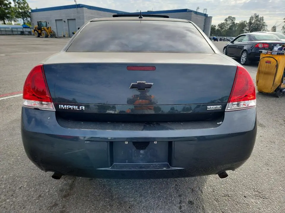 2013 CHEVROLET IMPALA LT  