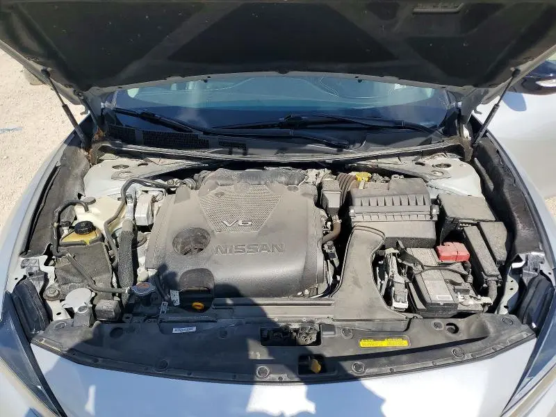 2022 NISSAN MAXIMA SV  