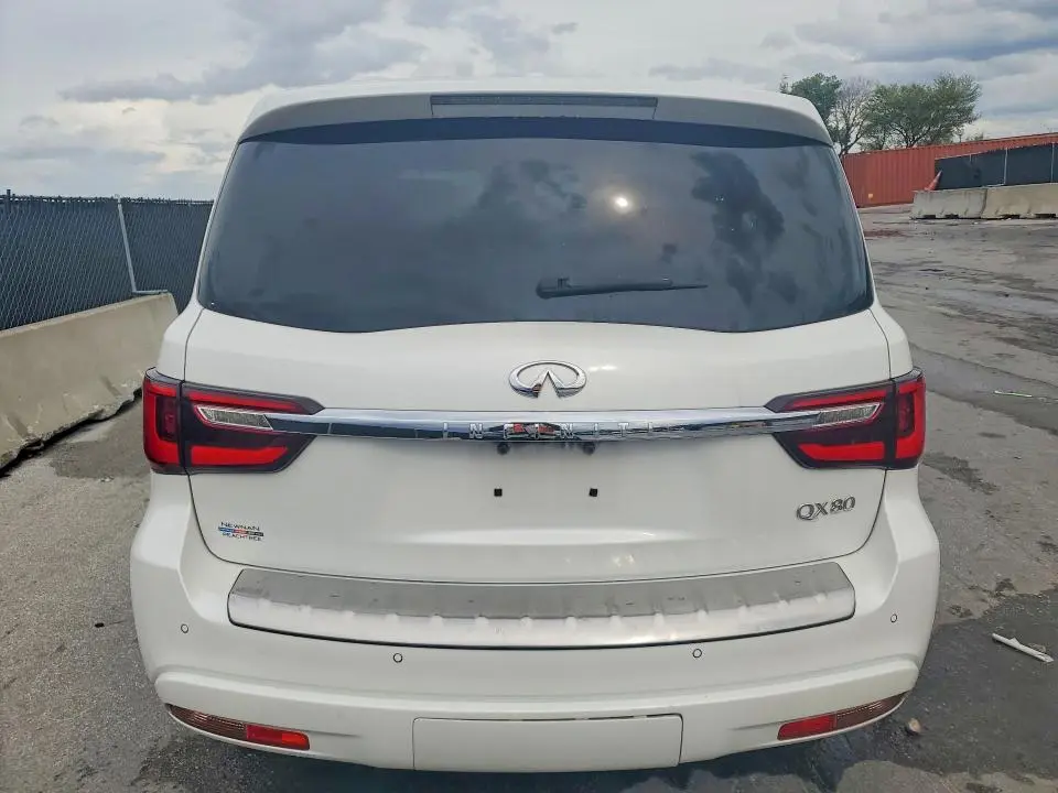 2019 INFINITI QX80 LUXE  