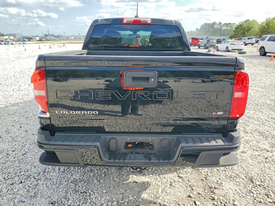 2022 CHEVROLET COLORADO LT  