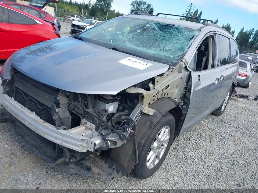 2021 CHRYSLER VOYAGER LXI