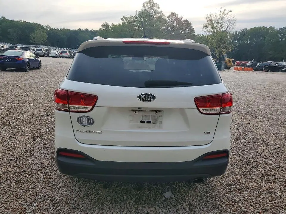 2018 KIA SORENTO LX V6  