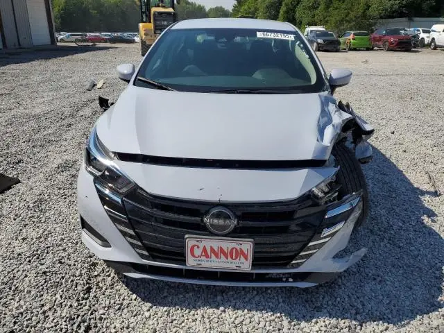 2024 NISSAN VERSA SV  