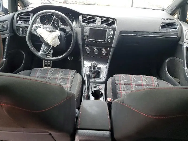 2017 VOLKSWAGEN GTI SPORT  