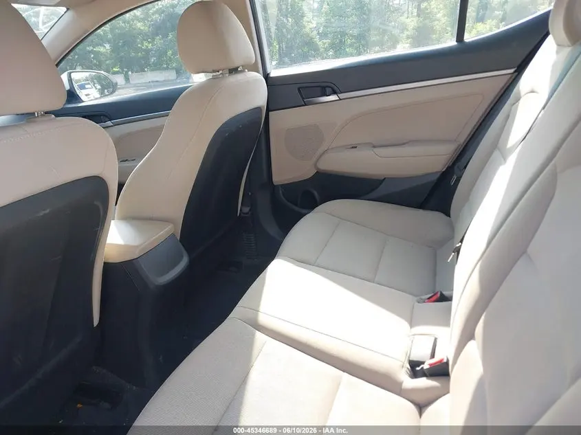2018 HYUNDAI ELANTRA SE