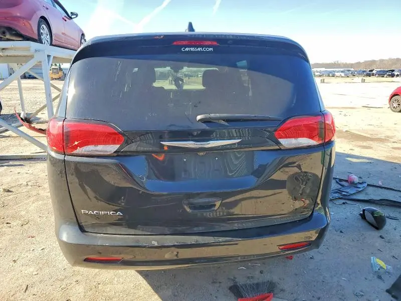 2017 CHRYSLER PACIFICA LX  