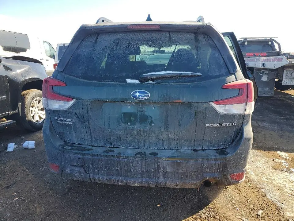 2022 SUBARU FORESTER PREMIUM  