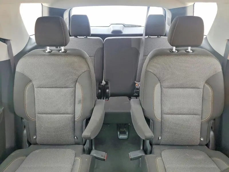 2021 CHEVROLET TRAVERSE LT  