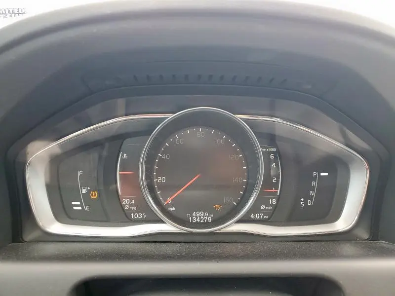2017 VOLVO XC60 T5 DYNAMIC  