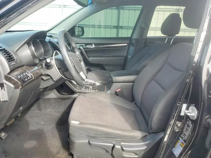 2011 KIA SORENTO LX  