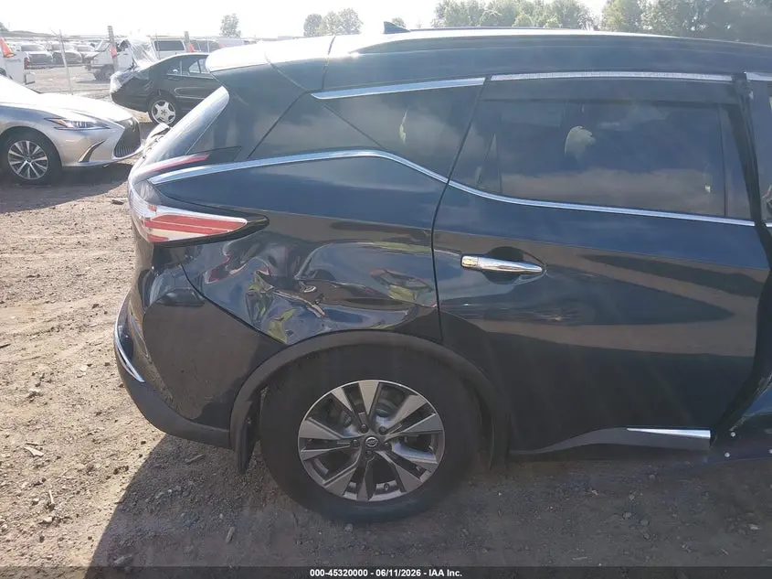 2015 NISSAN MURANO SV