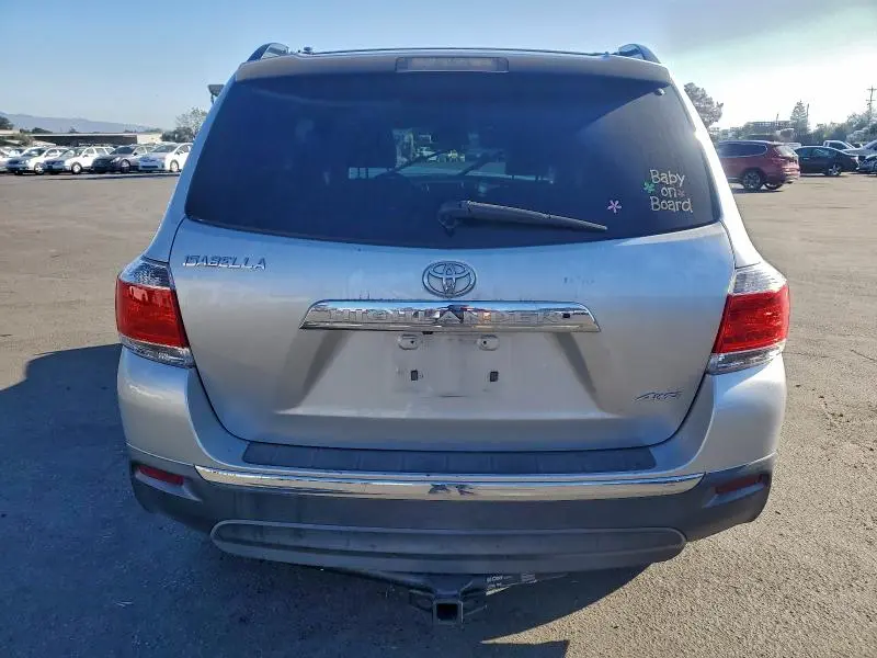 2013 TOYOTA HIGHLANDER LIMITED  