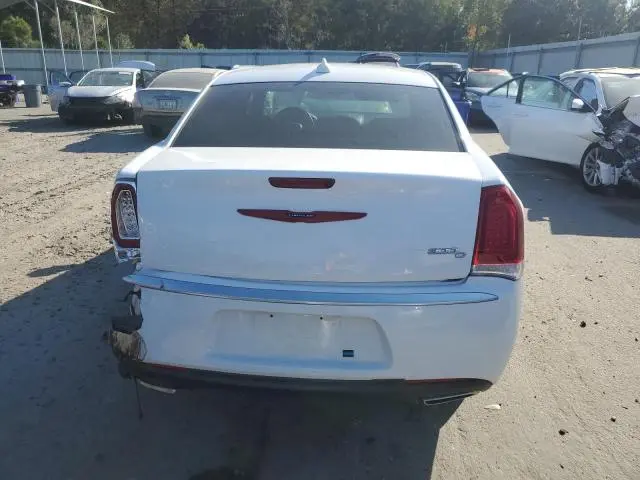 2019 CHRYSLER 300C   