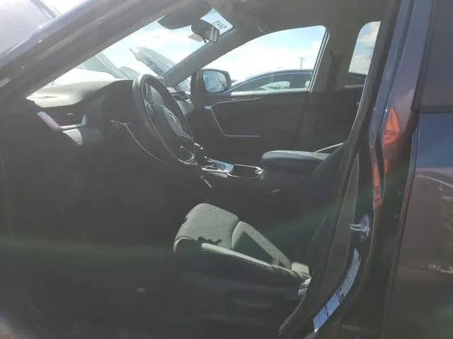 2021 TOYOTA RAV4 LE  
