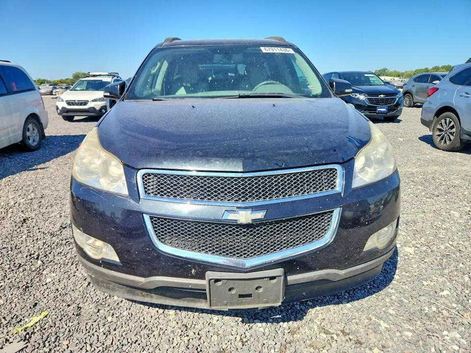 2011 CHEVROLET TRAVERSE LT  