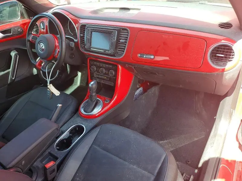 2018 VOLKSWAGEN BEETLE S  
