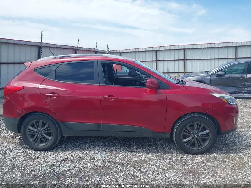 2015 HYUNDAI TUCSON SE