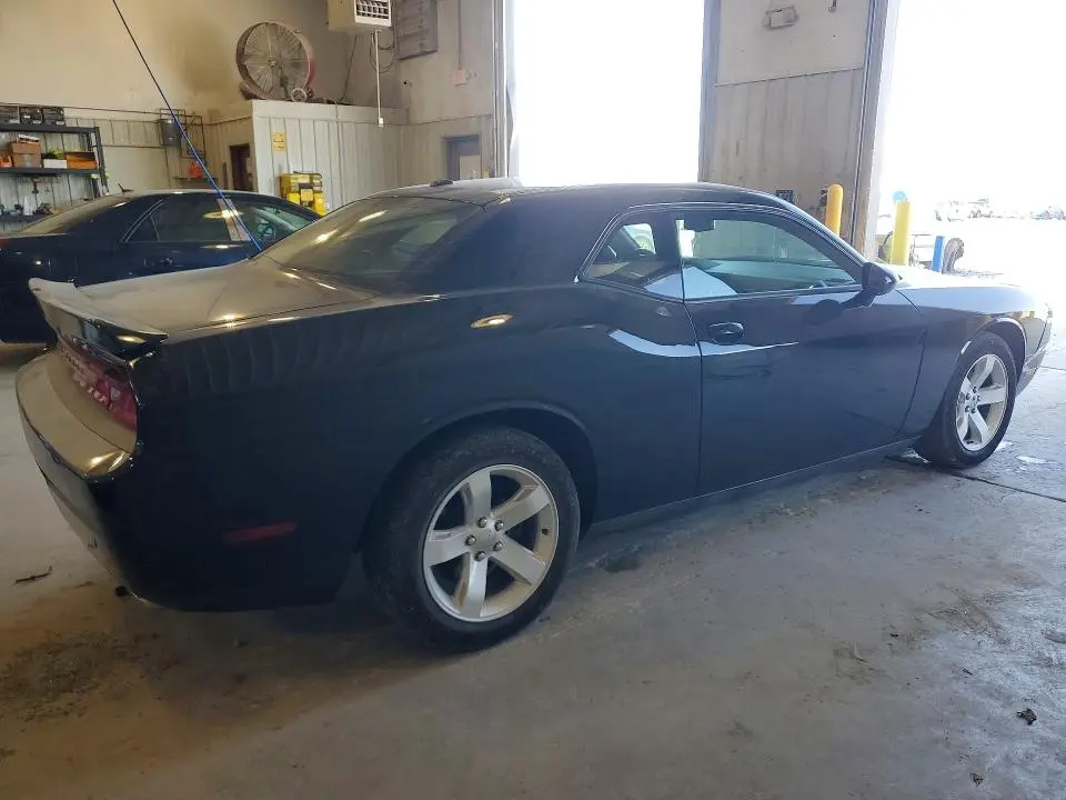 2013 DODGE CHALLENGER SXT  