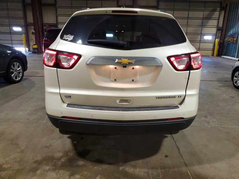 2014 CHEVROLET TRAVERSE LT  