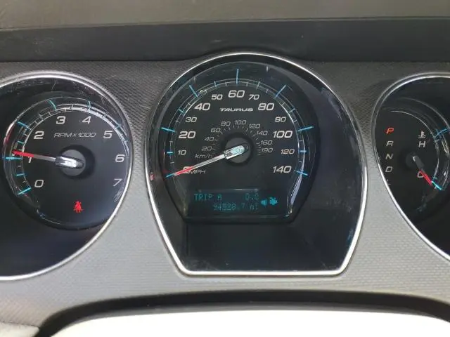 2010 FORD TAURUS SE