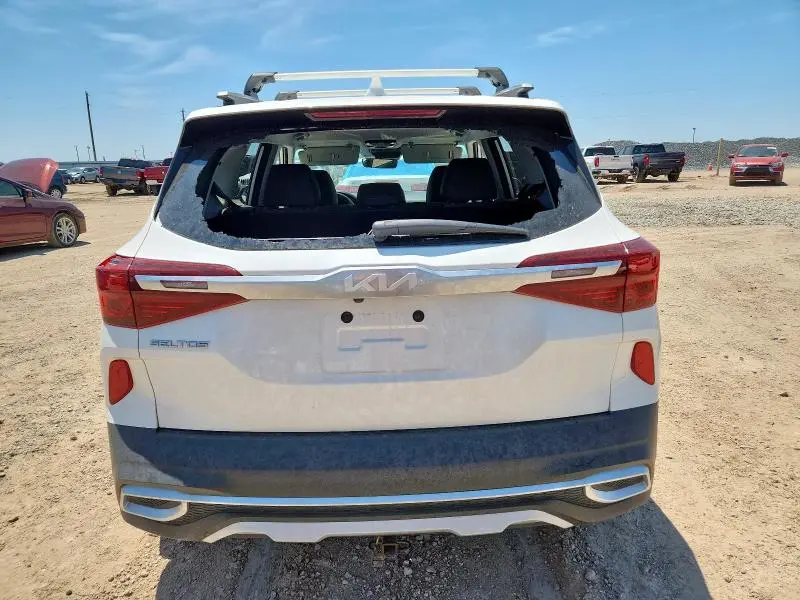 2023 KIA SELTOS S  