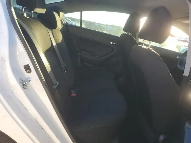 2016 KIA FORTE LX  