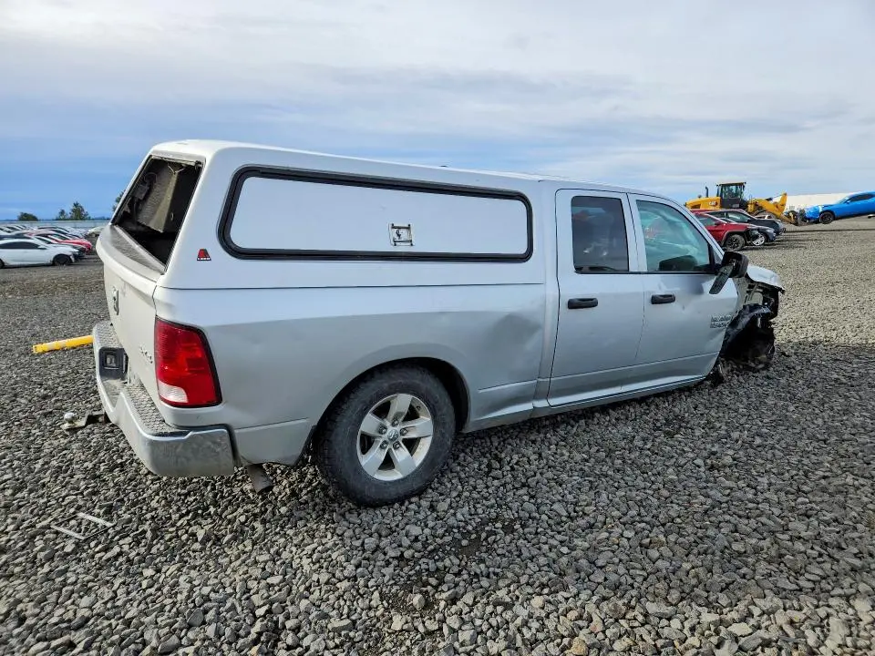 2015 RAM 1500 ST  