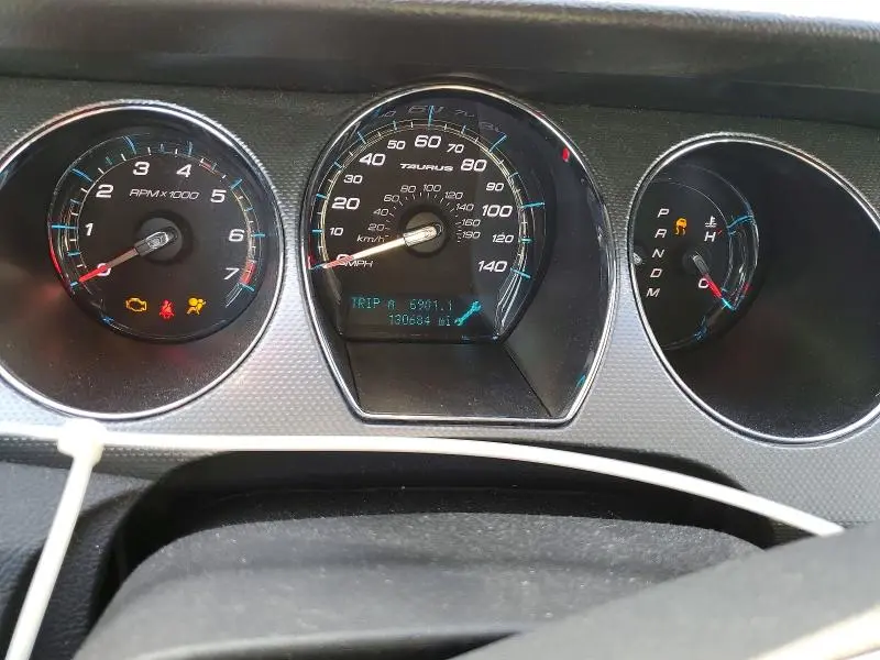 2011 FORD TAURUS SEL  