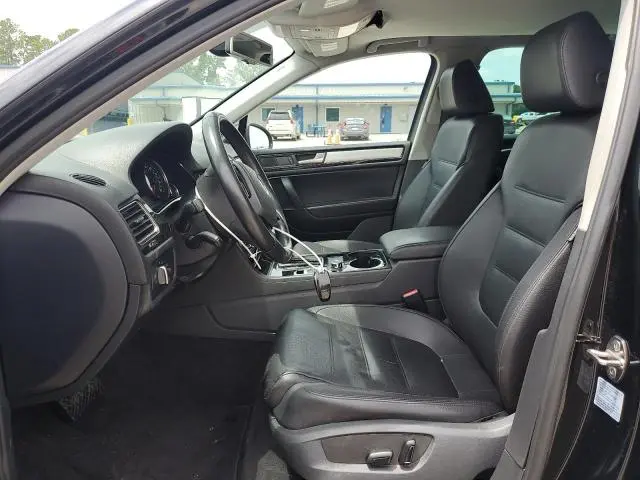 2012 VOLKSWAGEN TOUAREG V6  