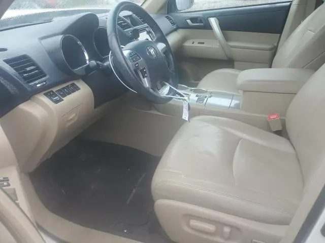 2013 TOYOTA HIGHLANDER BASE