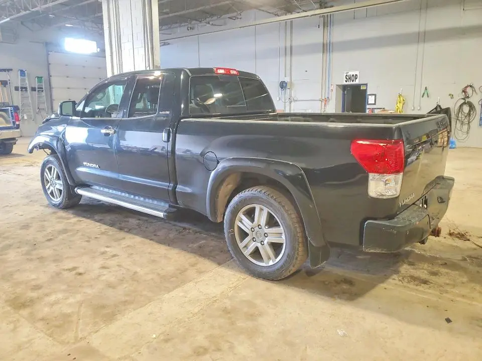 2013 TOYOTA TUNDRA LIMITED V8  